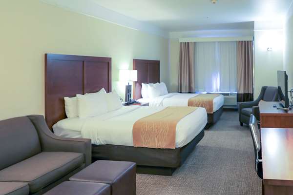  - Comfort Inn & Suites Odessa - I-20, Exit 120