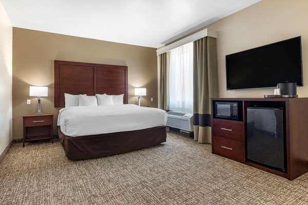 Suite - Comfort Suites Plano
