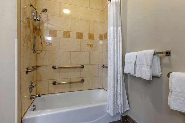 Suite - Comfort Suites Plano