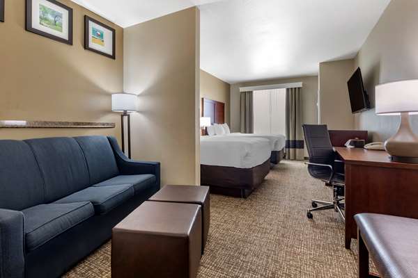 Suite - Comfort Suites Plano