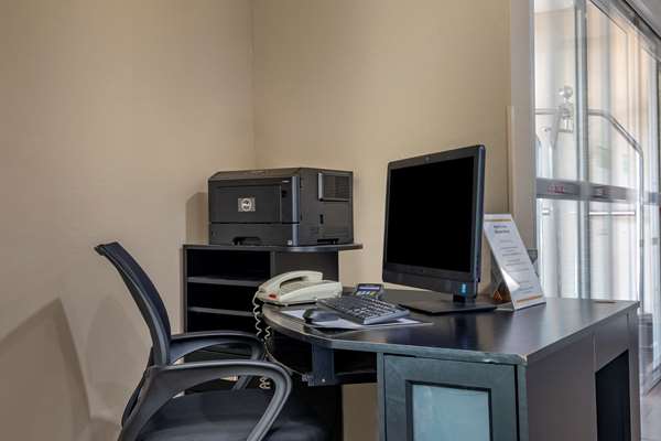 Conference Area - Comfort Suites Plano