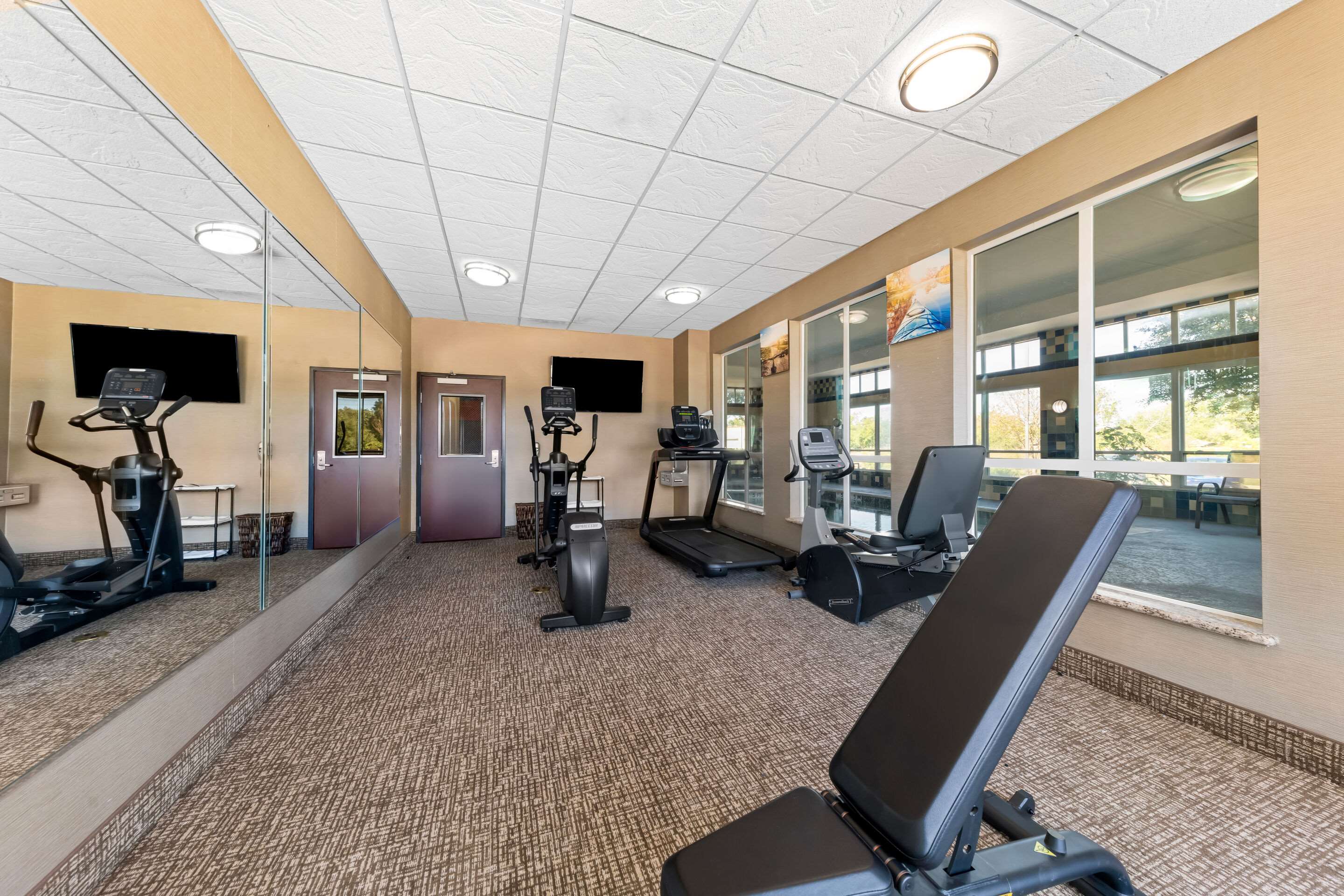 Fitness center | Comfort Inn & Suites Near Lake Lewisville