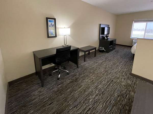 Suite - Comfort Inn Orange - I-10, Exit 873