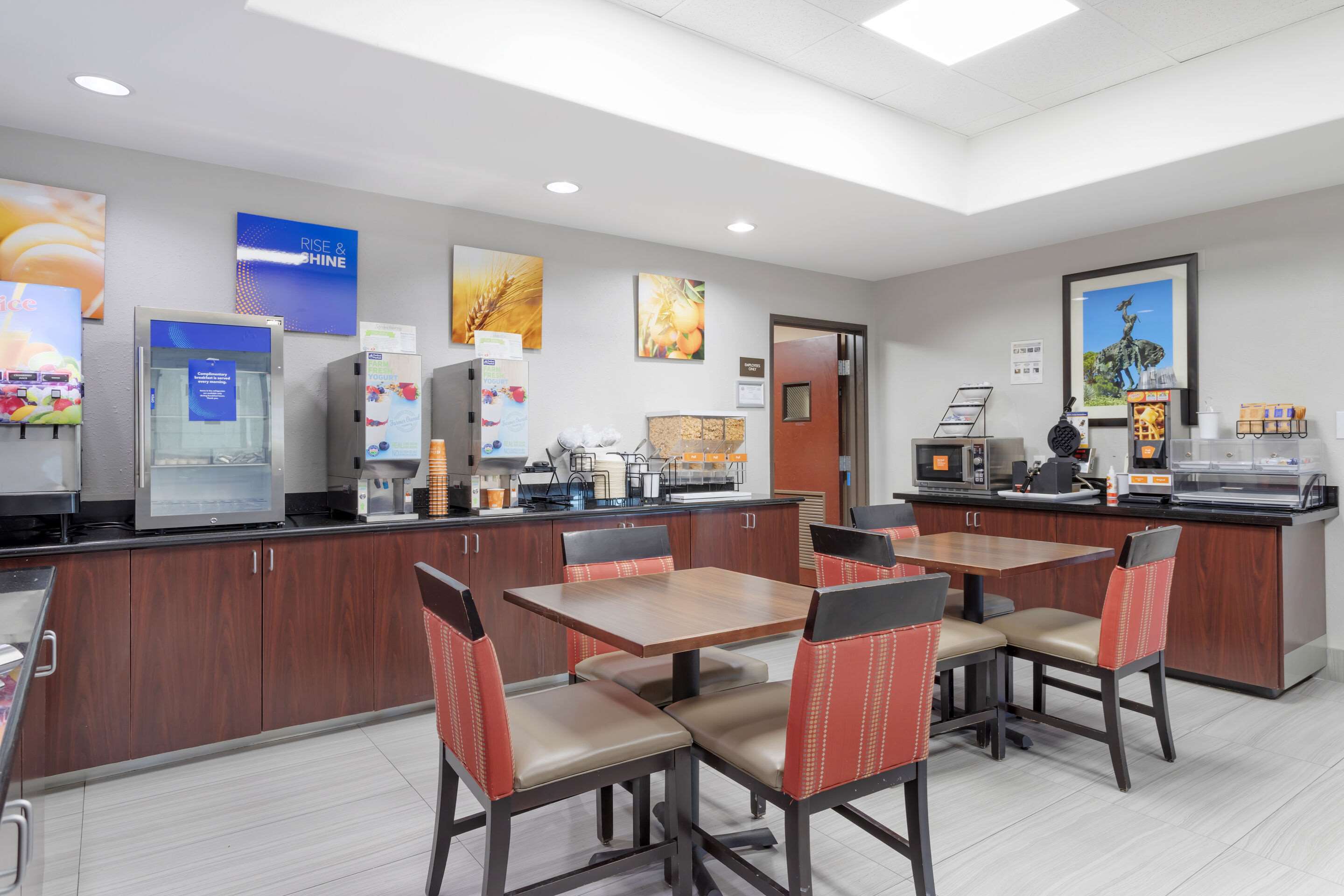Breakfast area