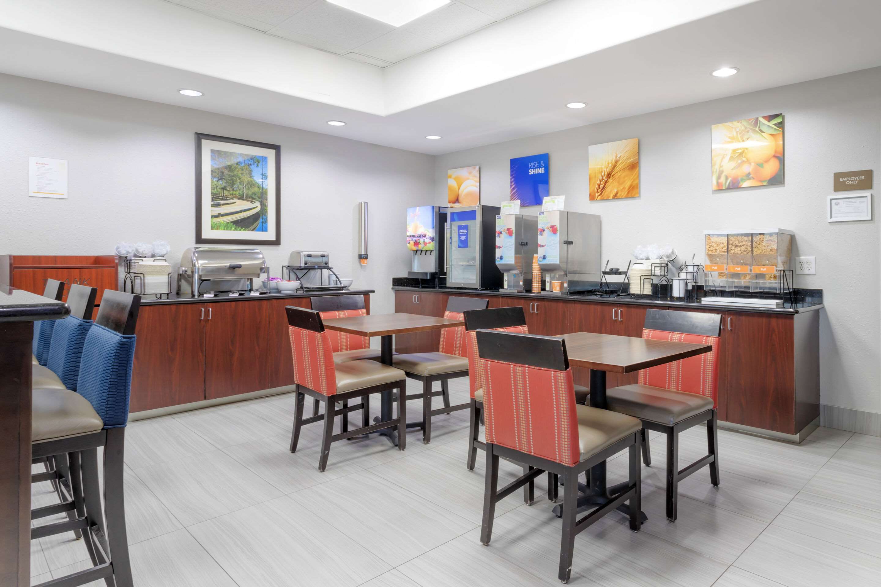 Breakfast area
