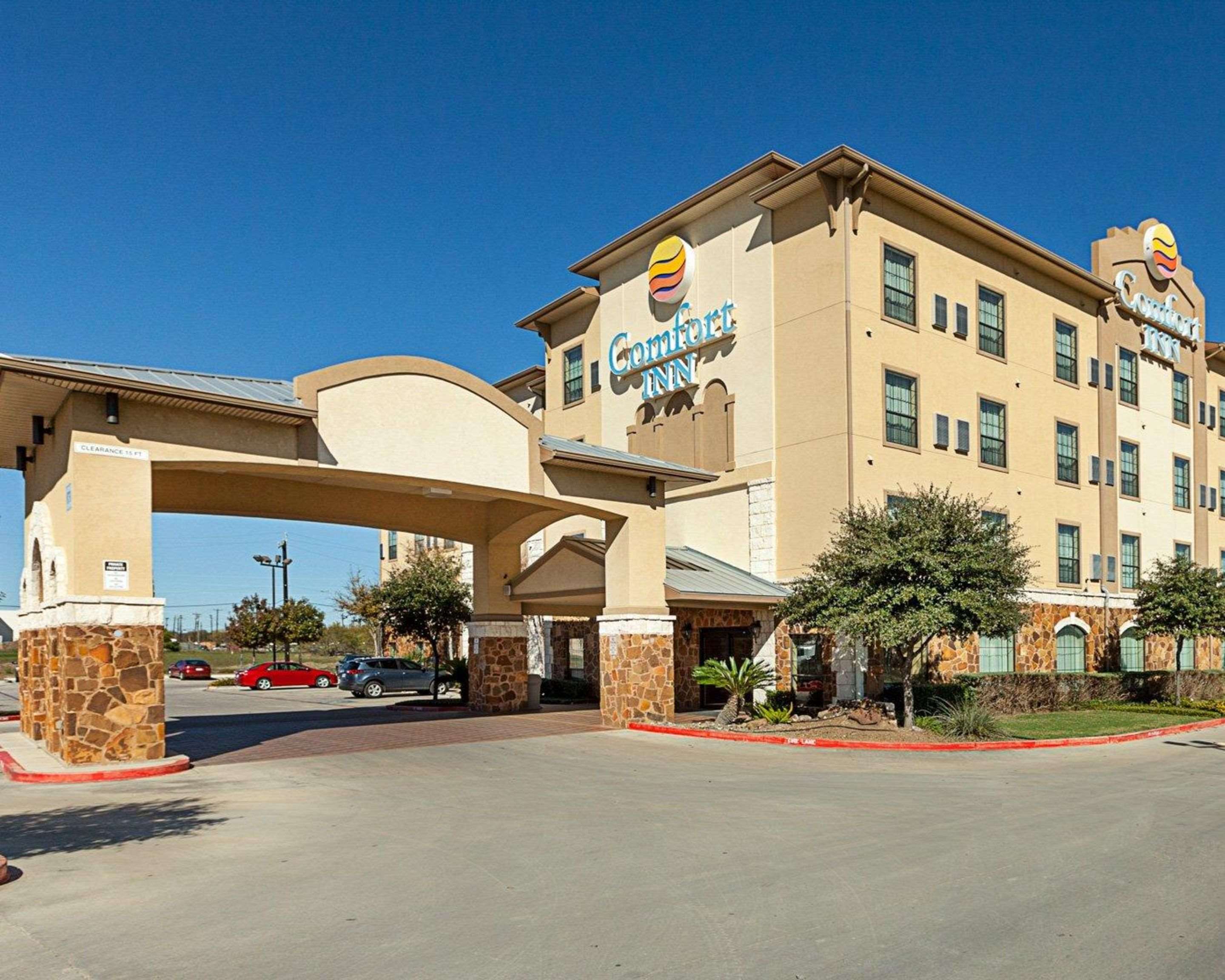 Hotel near Sea World San Antonio Comfort Inn hotel in San Antonio, TX | Comfort Inn near Seaworld - Lackland AFB