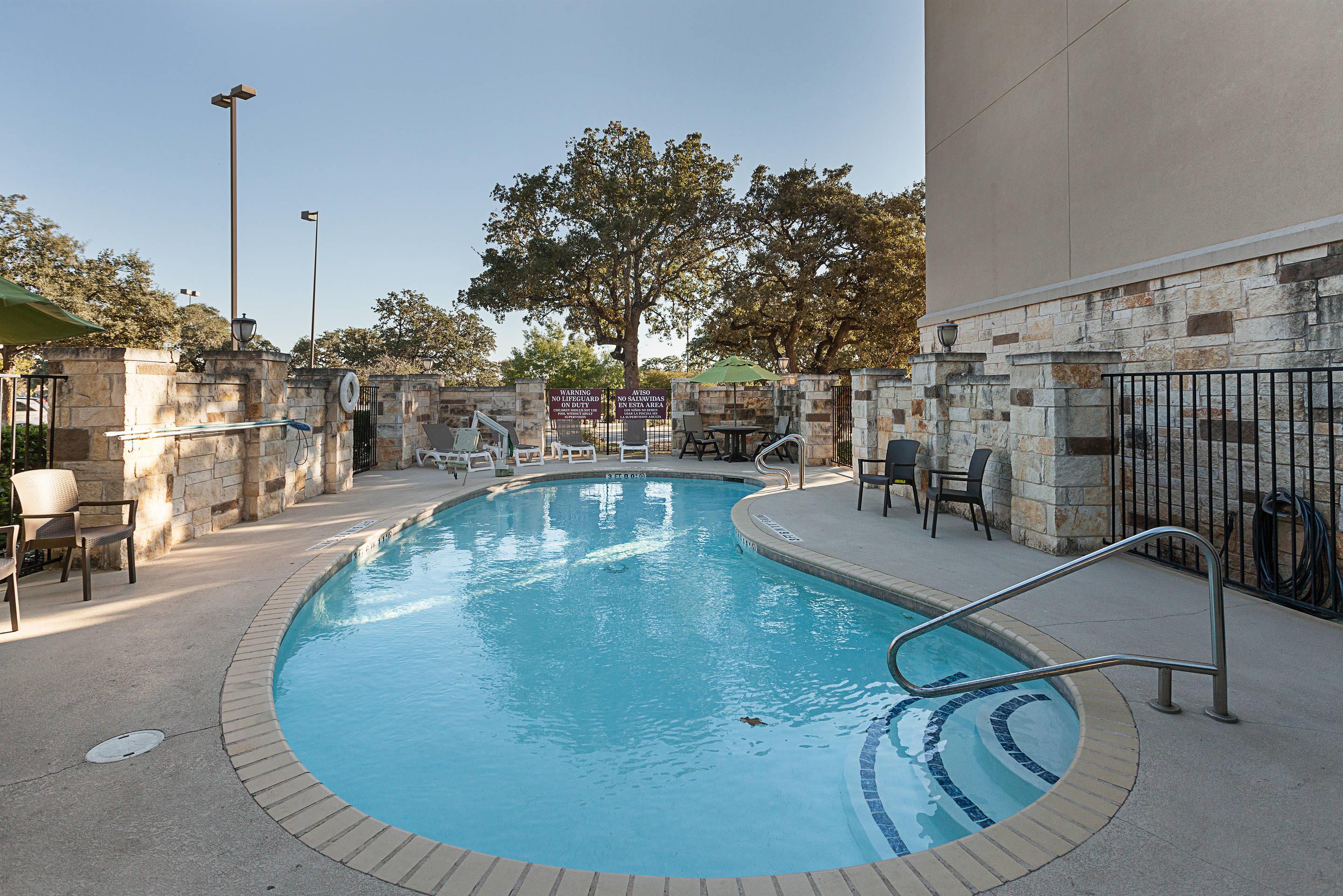 Outdoor pool | Comfort Suites San Antonio North - Stone Oak