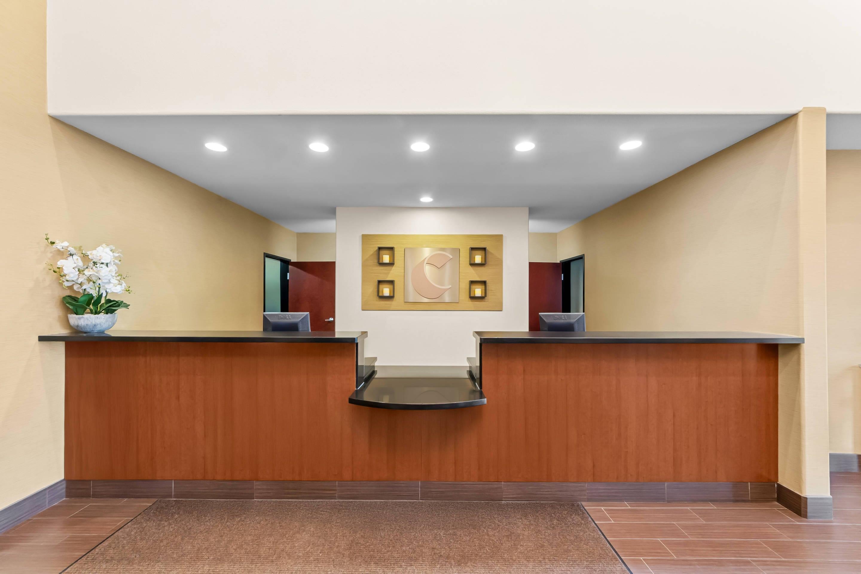 Hotel lobby | Comfort Suites San Antonio North - Stone Oak