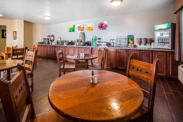 Amenities - Quality Inn Alpine