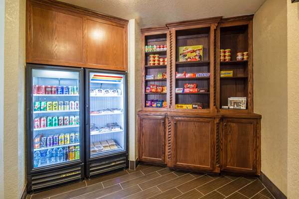  - Quality Inn Alpine