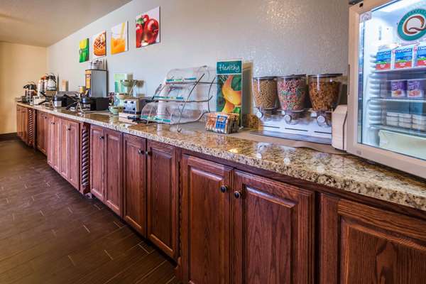 Amenities - Quality Inn Alpine