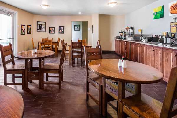 Amenities - Quality Inn Alpine