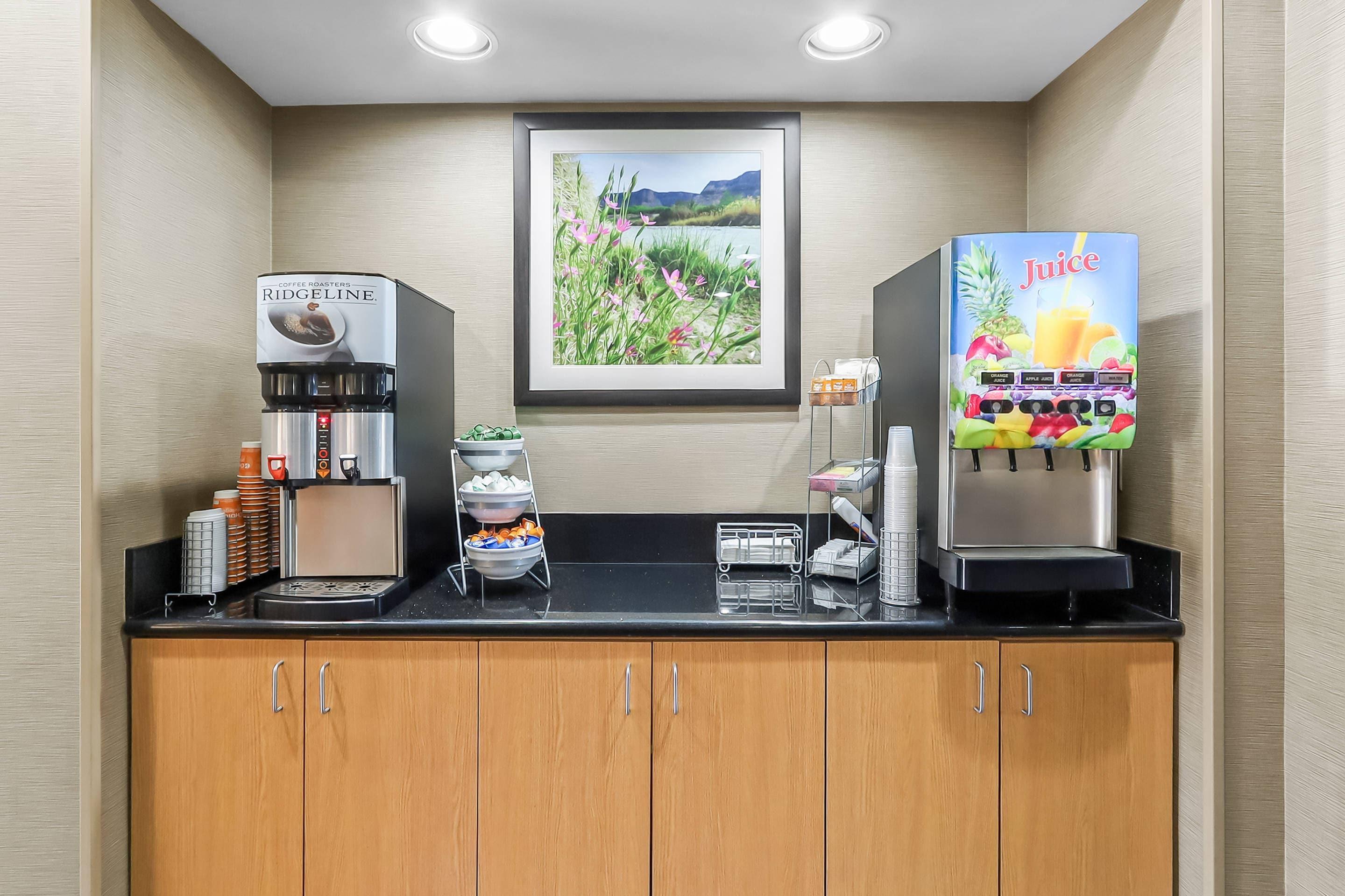 Coffee area | Comfort Suites El Paso West