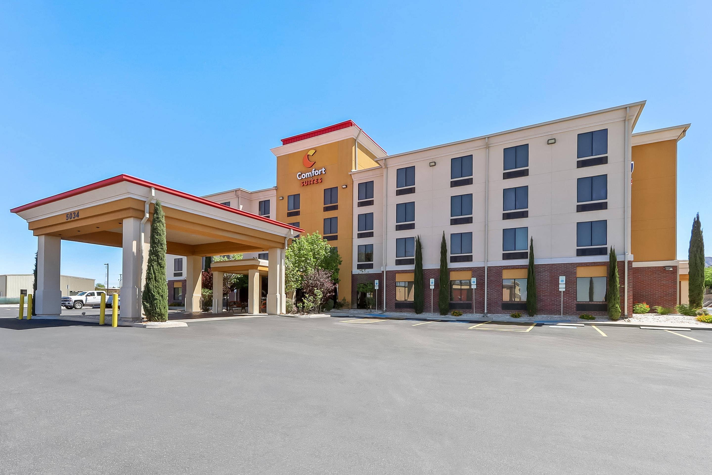 Hotel exterior | Comfort Suites El Paso West