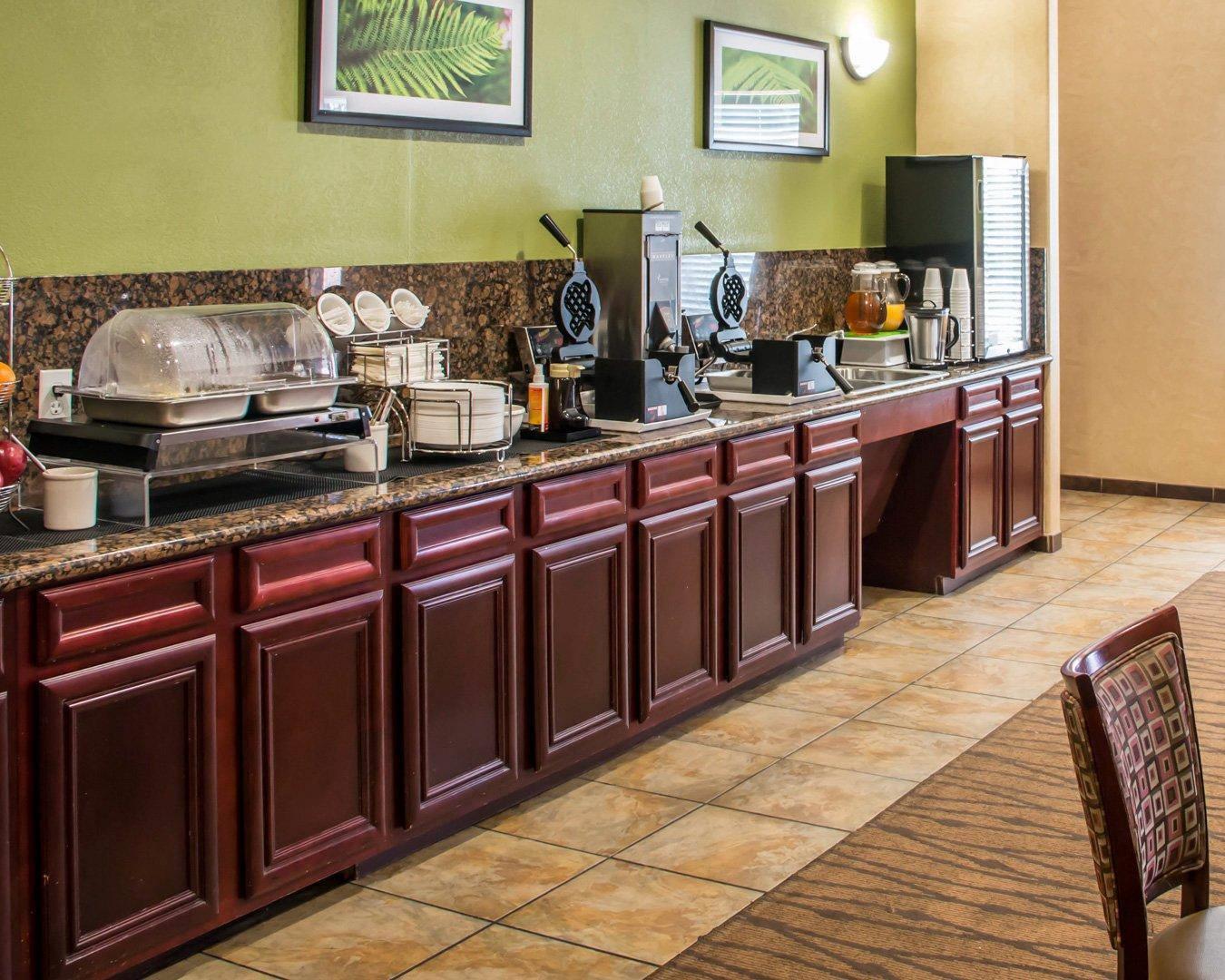 Hot and cold breakfast buffet
