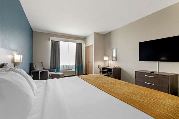  - Comfort Inn & Suites Selma - I-35, Exit 173