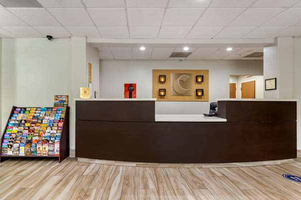  - Comfort Inn & Suites Selma - I-35, Exit 173