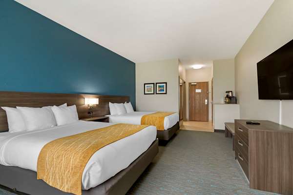  - Comfort Inn & Suites Selma - I-35, Exit 173