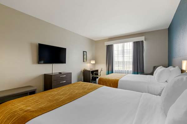 - Comfort Inn & Suites Selma - I-35, Exit 173