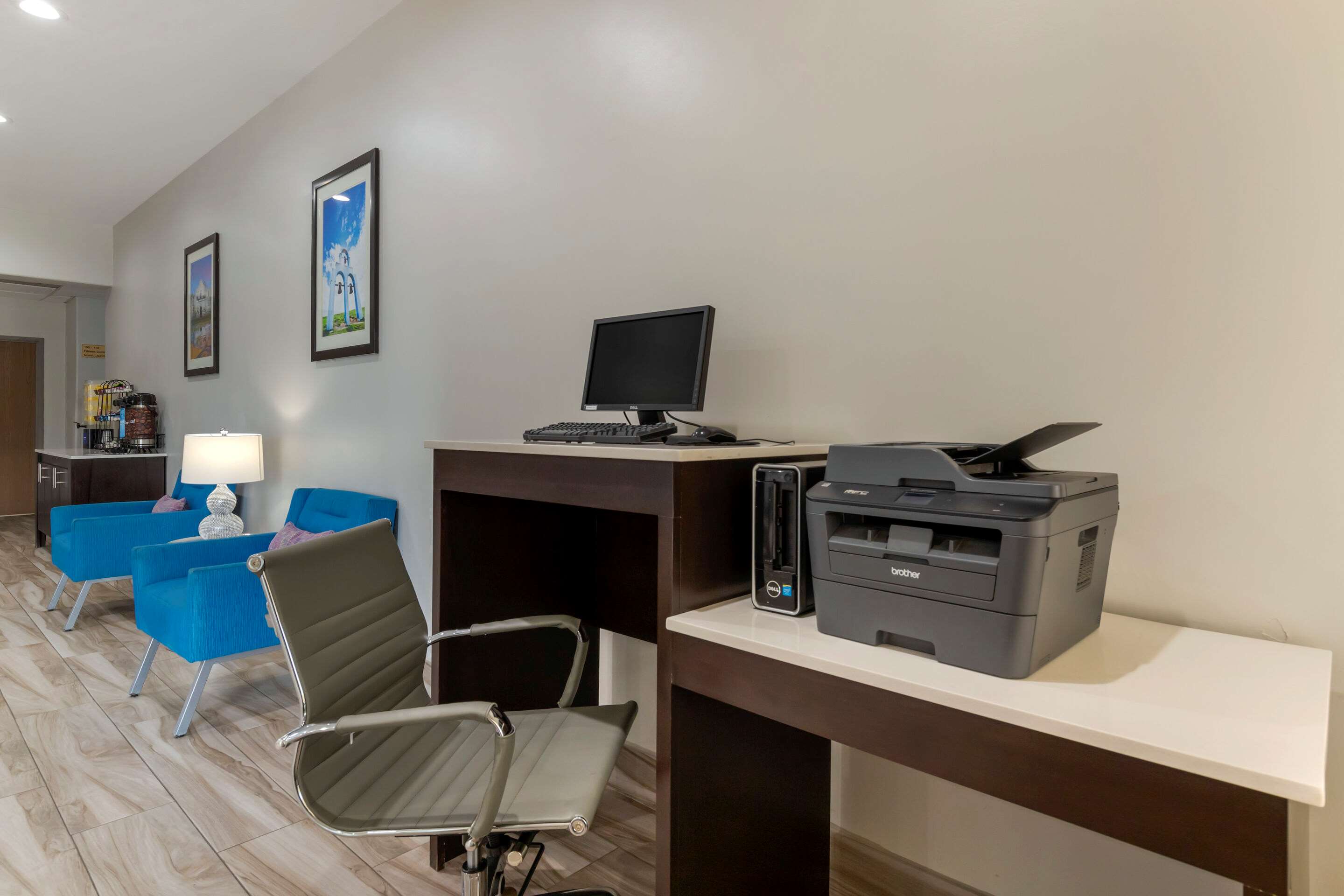Business center | Comfort Inn & Suites Selma near Randolph AFB