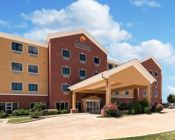 On-Site,Outdoor/Exterior,Exterior View of Building