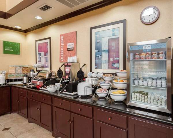 Amenities - Comfort Suites Palestine