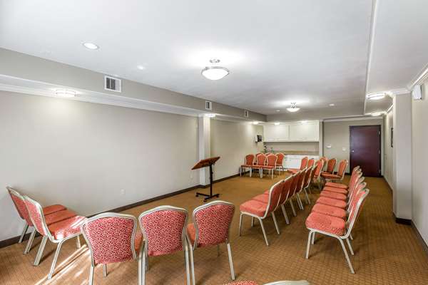  - Sleep Inn & Suites Bush Airport Humble - I-69, Exit 147