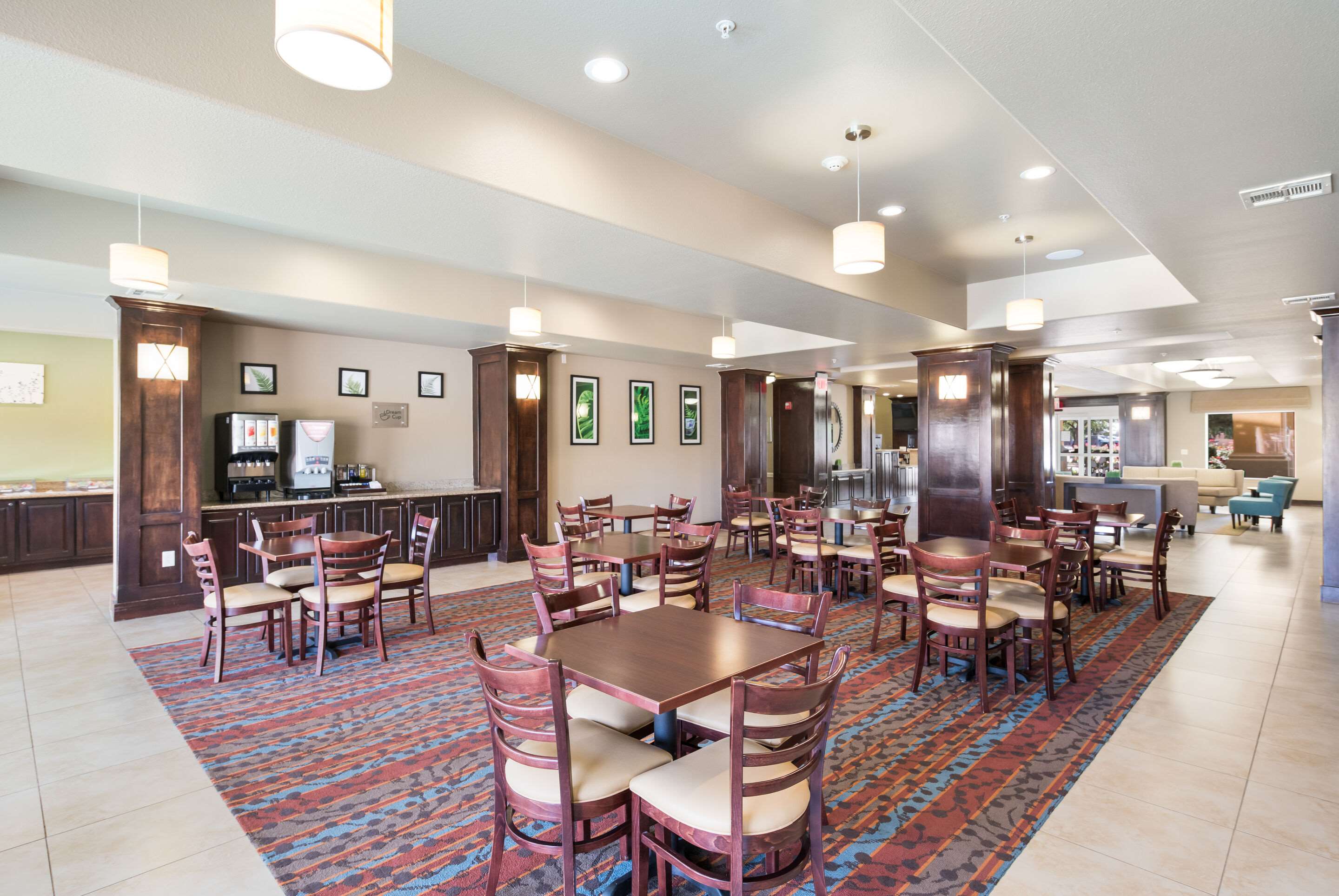 Breakfast area
