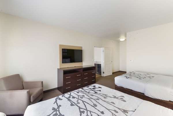Suite - Sleep Inn & Suites Midland
