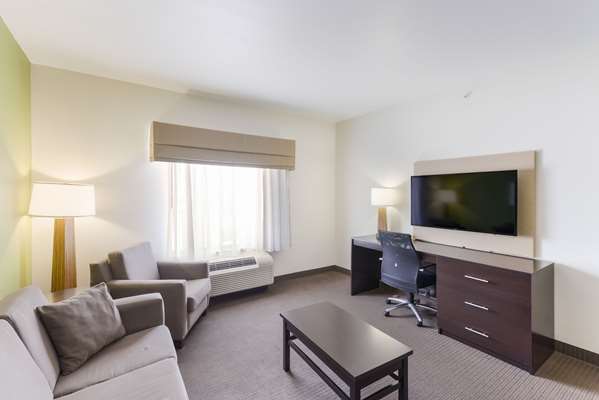 Suite - Sleep Inn & Suites Midland
