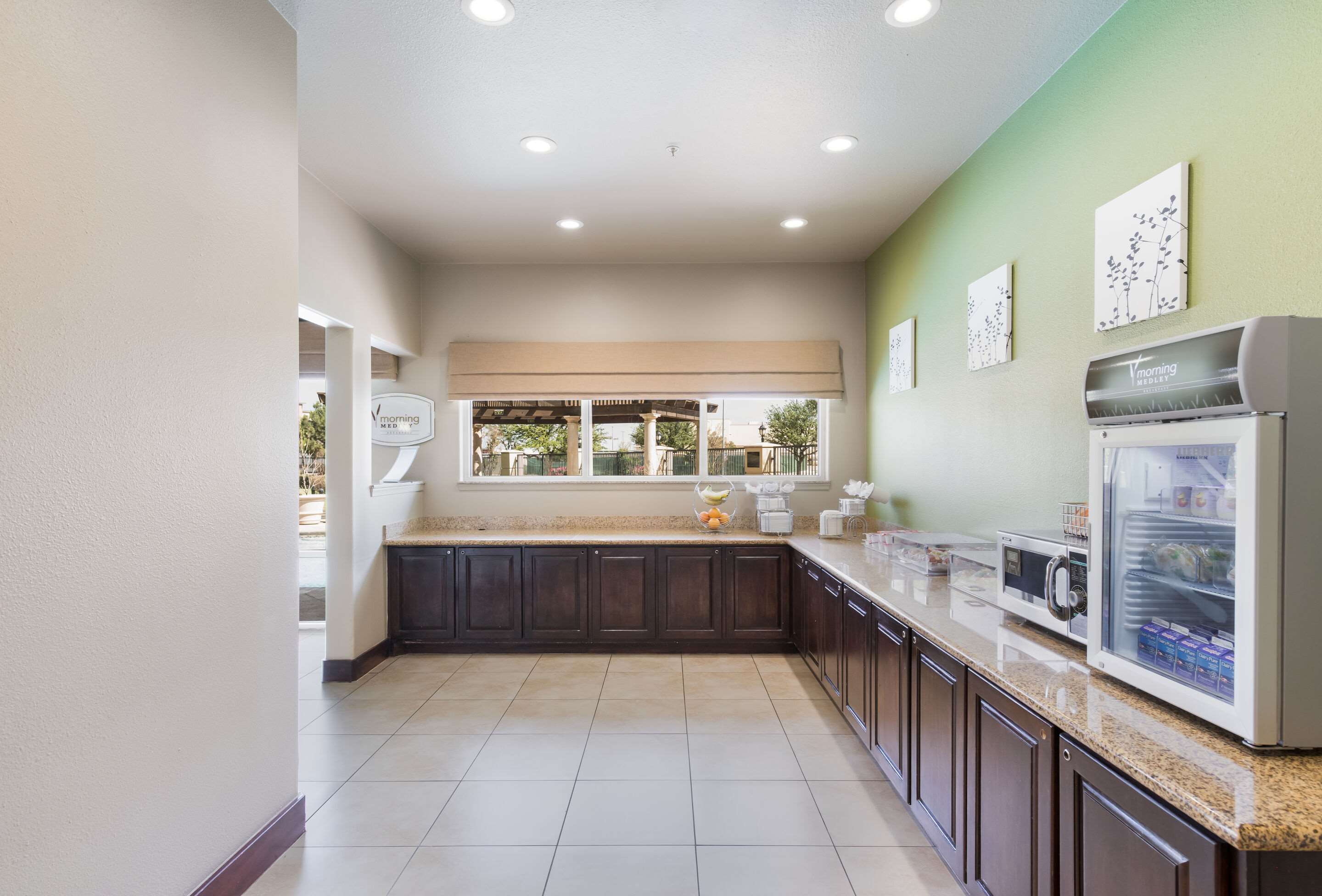Breakfast counter