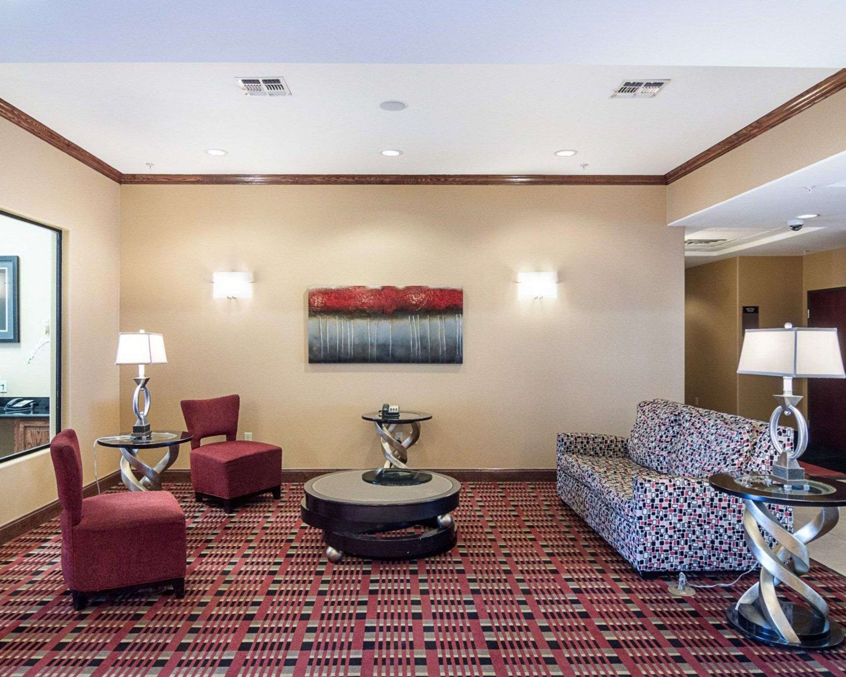 Lobby with sitting area | Comfort Inn & Suites