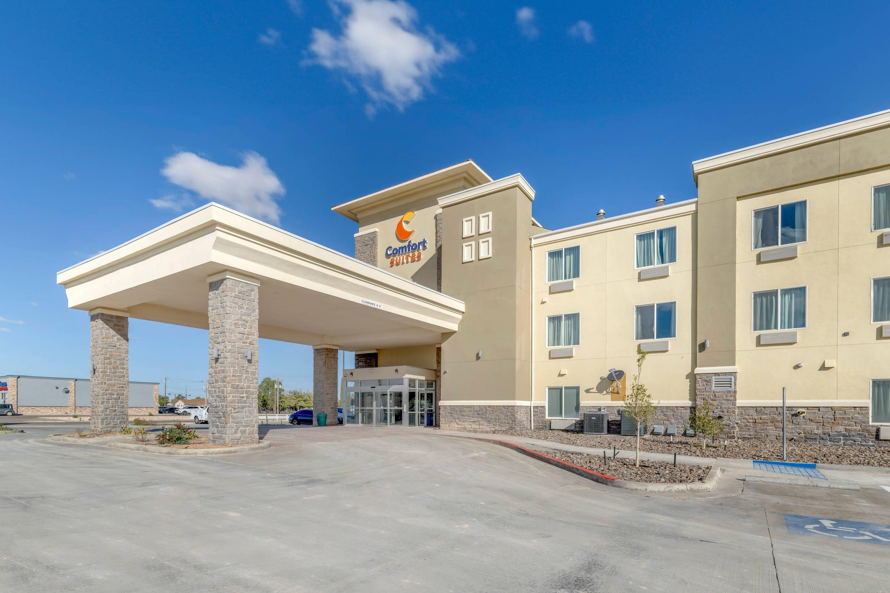 Hotel exterior | Comfort Suites Pecos