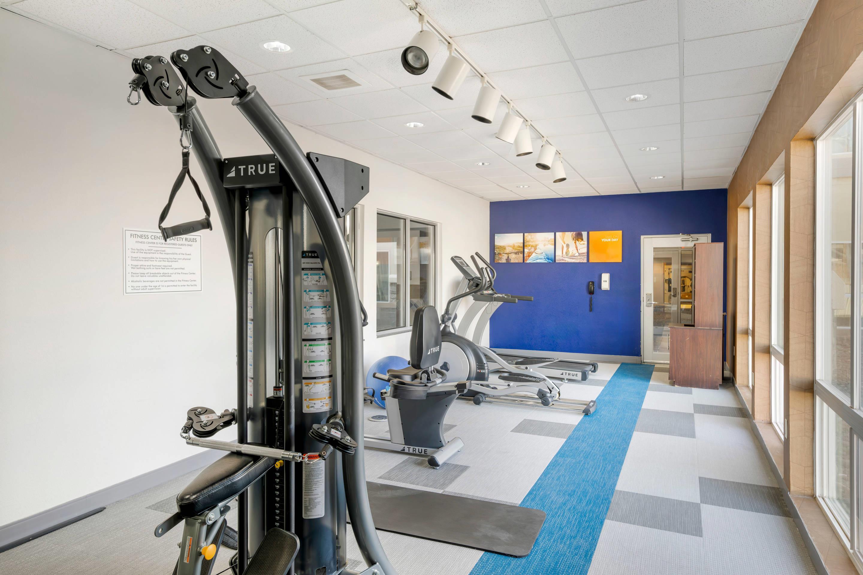 Fitness center | Comfort Suites Pecos
