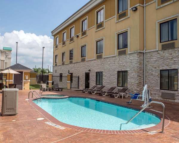 Pool - Sleep Inn & Suites Pearland