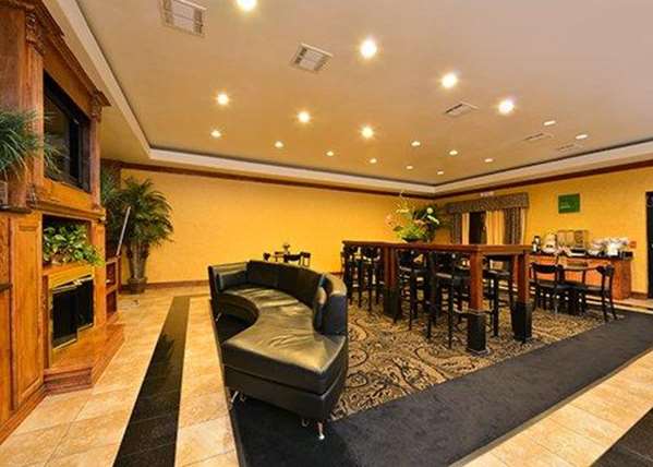 Amenities - Comfort Suites Bay City