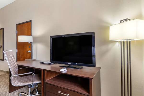  - Comfort Inn & Suites Eagle Pass