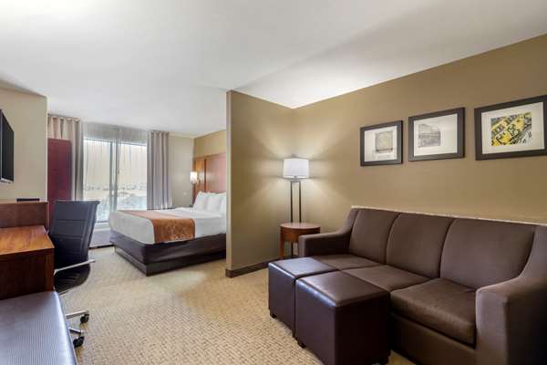  - Comfort Suites Pflugerville - I-35, Exit 248