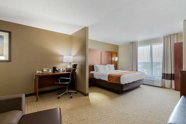  - Comfort Suites Pflugerville - I-35, Exit 248