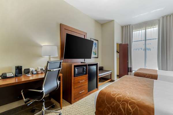  - Comfort Suites Pflugerville - I-35, Exit 248