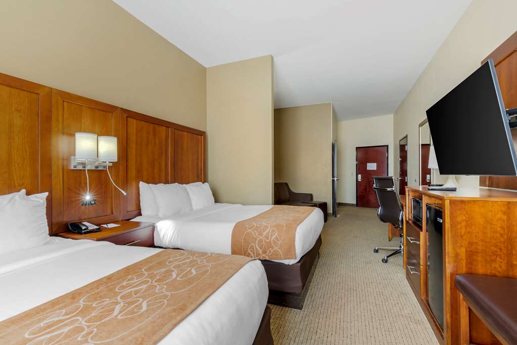 COMFORT SUITES PFLUGERVILLE - AUSTI-guestroom-Guest Room,On-Site.jpg
