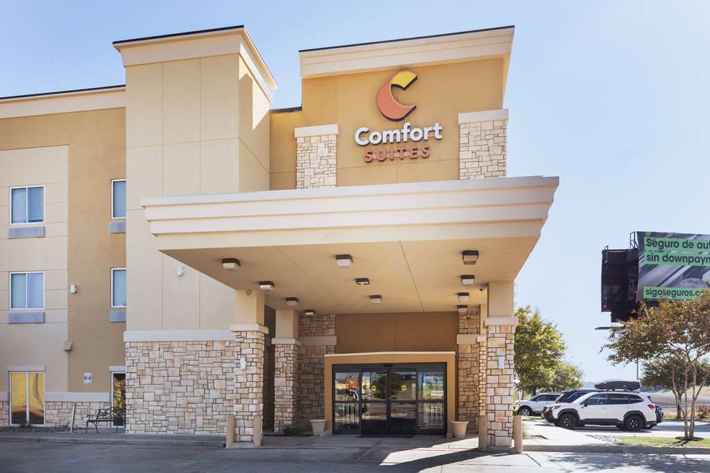 Comfort Suites