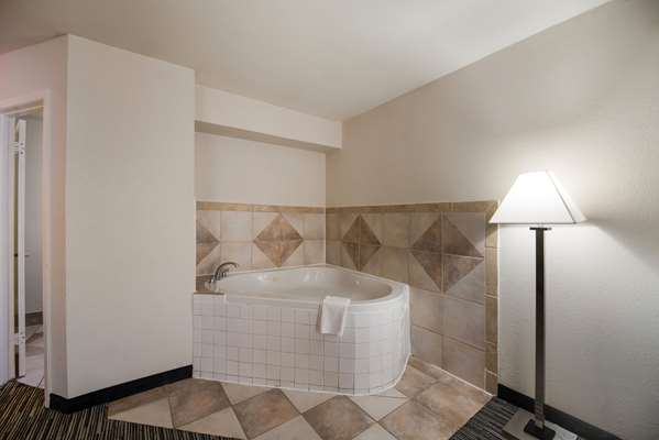 Suite - Quality Inn & Suites Lufkin