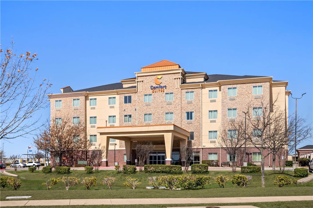 Comfort Suites