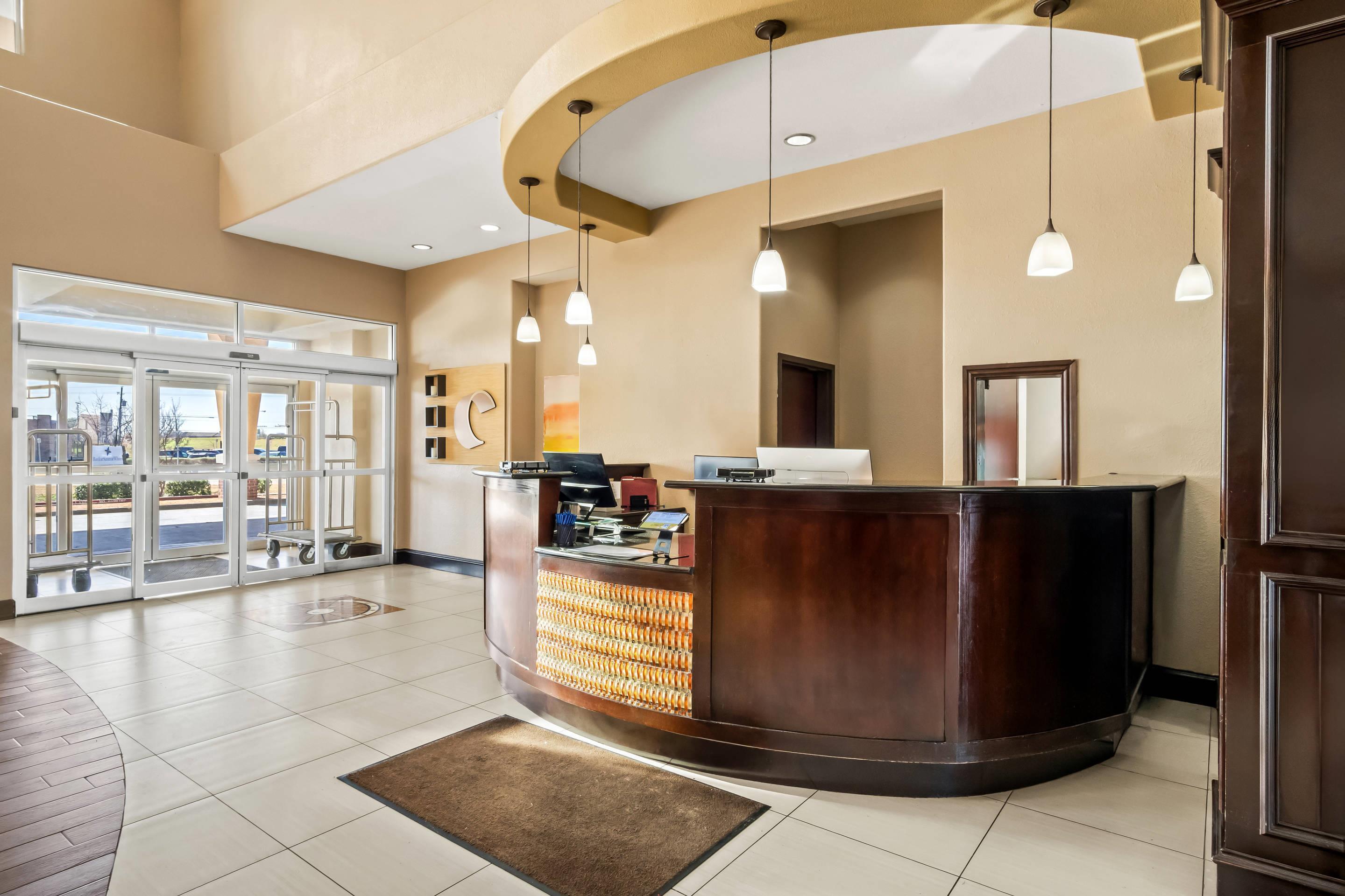 Spacious lobby | Comfort Suites Waxahachie - Dallas