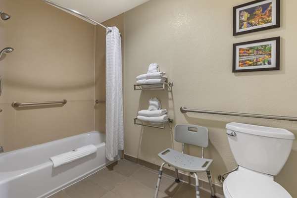  - Comfort Suites Vantage Way San Antonio - I-10, Exit 560