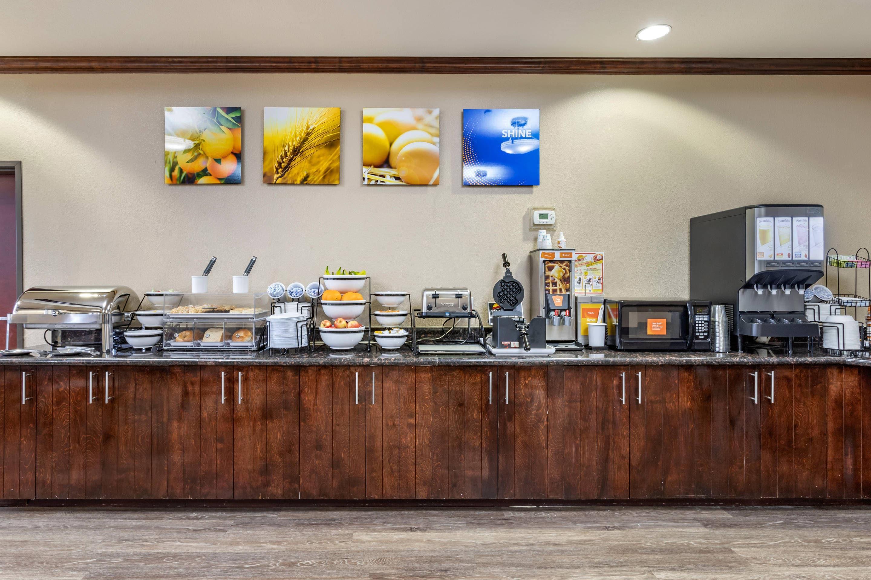Breakfast area