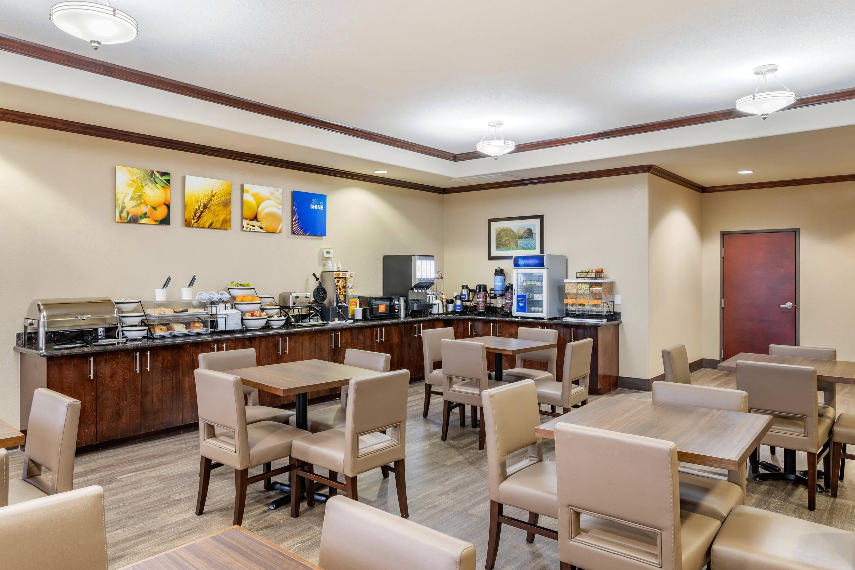 Breakfast area