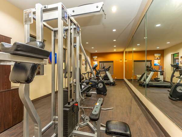Fitness/ Exercise Room - Comfort Suites Spring