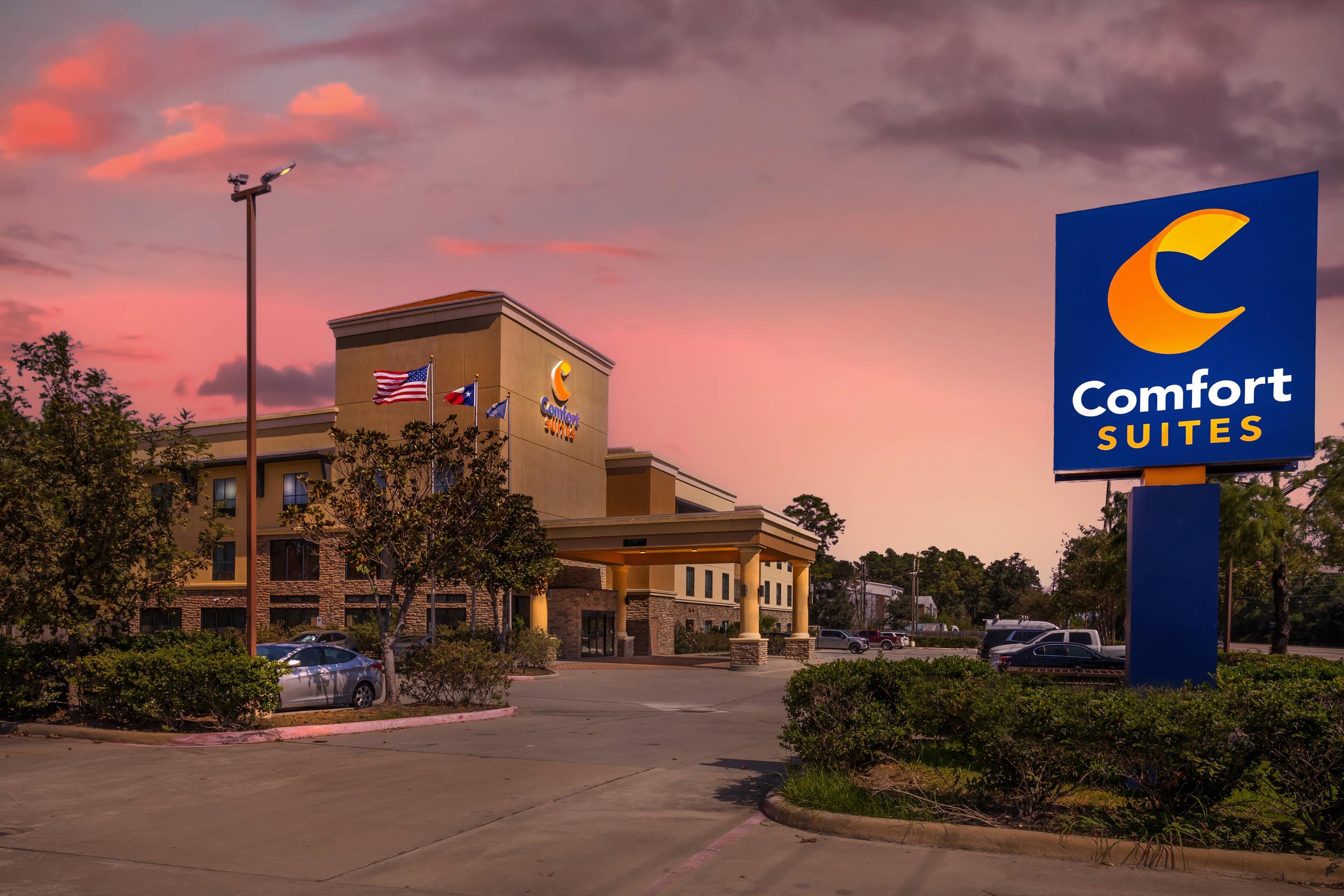 Twilight | Comfort Suites Old Town Spring